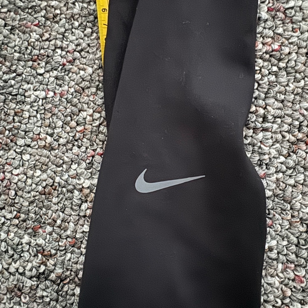 Nike Womens NWT Classic Black Leggings - Picture 3 of 5